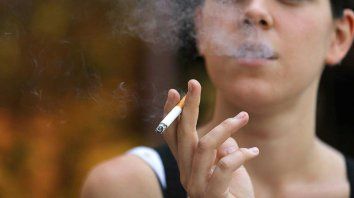 se fuma menos, pero se consume mas alcohol y crecio la mala alimentacion se fuma menos, pero se consume mas alcohol y crecio la mala alimentacion