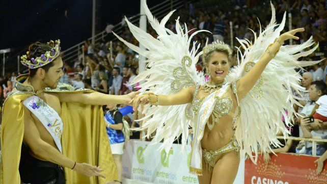 Ritmo y alegría. El Carnaval del País es uno de los espectáculos predilectos cada verano.