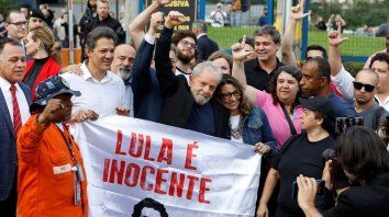 tras 19 meses de prision, lula quedo en libertad tras 19 meses de prision, lula quedo en libertad