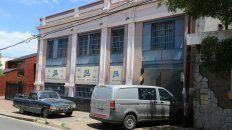 murio un hombre al caer desde el techo murio un hombre al caer desde el techo