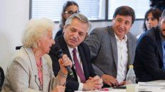 fernandez priorizara el plan contra el hambre y confirmo a arroyo en la cartera social fernandez priorizara el plan contra el hambre y confirmo a arroyo en la cartera social
