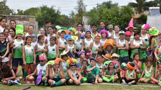 Imágenes del 2° encuentro infantil de hockey sobre césped en Los Ángeles Custodios - Diario UNO de Entre Ríos
