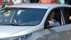 alberto llego al congreso manejando su propio auto alberto llego al congreso manejando su propio auto