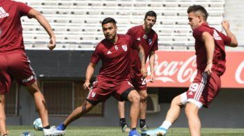 El plantel entrenó en el Monumental. El plantel entrenó en el Monumental.