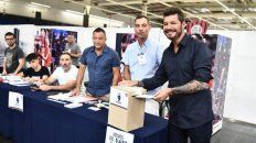El conductor en el momento que votó. El conductor en el momento que votó.