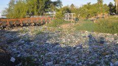 los arroyos se ocultan, abandonan y contaminan los arroyos se ocultan, abandonan y contaminan
