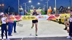 En la llegada, el deportista local y un nuevo triunfo. En la llegada, el deportista local y un nuevo triunfo.
