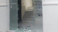 a otro comercio de parana le rompieron los vidrios para robar a otro comercio de parana le rompieron los vidrios para robar