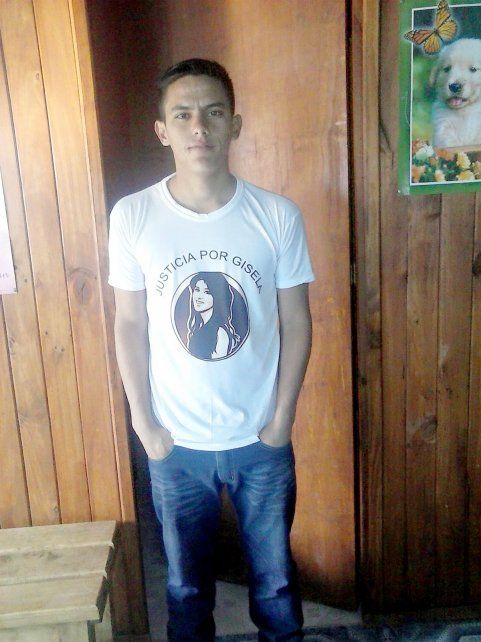 Gabriel López, hermano de Gisela.