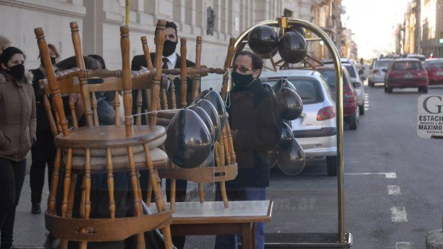 Paraná: una vez más el sector hotelero y gastronómicos sacarán mesas y sillas a la calle