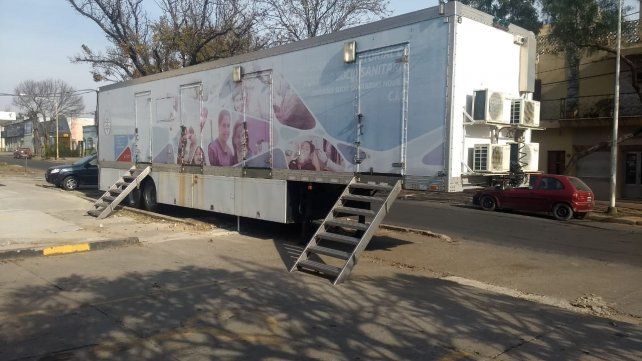 La concejal Claudia Acevedo pide que se informe sobre la situación de los camiones sanitarios enviados a Paraná.