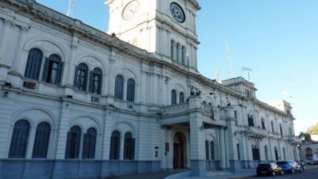 Tanto en la Contaduría General como la Tesorería General están a la espera de una decisión del gobernador, Gustavo Bordet. 