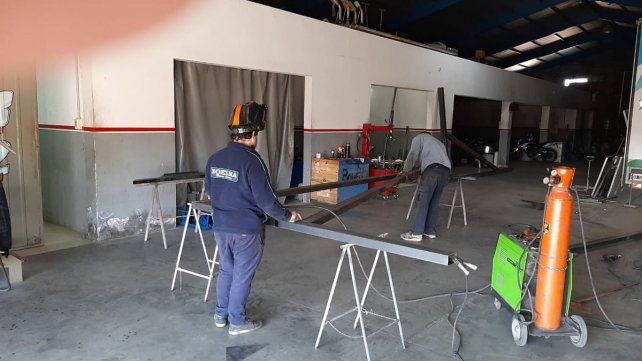 Nicolás Bonelli se dedicó a la herrería para solventar gastos