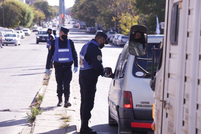 Según las autoridades, el trabajo no se ve resentido por los casos de Covid-19.