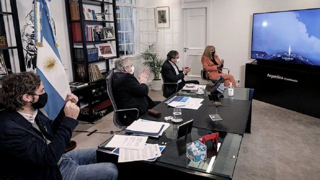 Alberto Fernández siguió el lanzamiento desde Olivos.