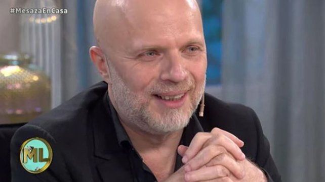 Sebastián Wainraich pidió que le saquen el vino a la conductora.