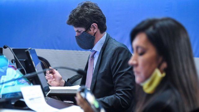 Loustau tuvo un cruce con Cristina antes de retirarse su bloque en la sesión del Senado.