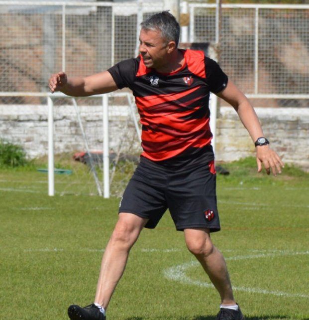 El DT de Patronato Gustavo Álvarez evaluó a sus dirigidos