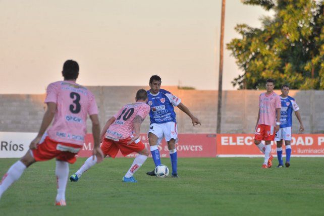 Martín Galli en el paso de Atlético Paraná por el fútbol profesional