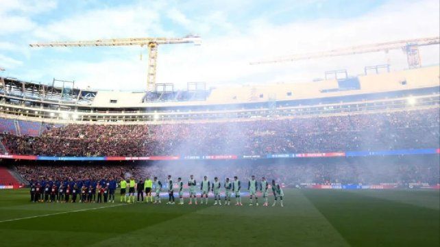 Barcelona volvió al Camp Nou: goleada, show de Yamal y ¡ovación a Messi! Barcelona volvió al Camp Nou: goleada, show de Yamal y ¡ovación a Messi!