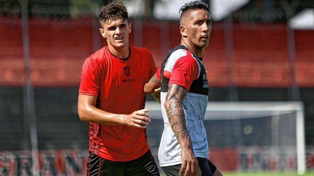 Lucas Barrios fue titular en Patronato y convirtió un gol.