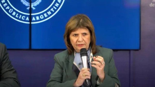 Denunciaron penalmente a Patricia Bullrich por pedir allanamientos a periodistas Denunciaron penalmente a Patricia Bullrich por pedir allanamientos a periodistas