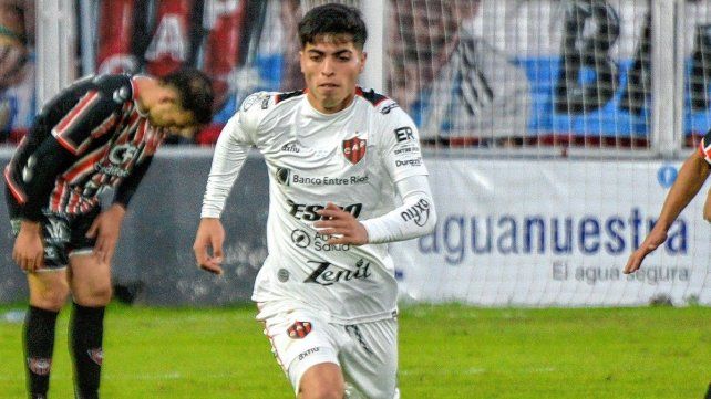 Valentín Villarreal ingresó en los últimos pasajes de la victoria de Patronato ante Chacarita. Valentín Villarreal ingresó en los últimos pasajes de la victoria de Patronato ante Chacarita.