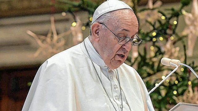 Francisco sigue de cerca la situación de la deuda del país con el FMI y con el Club de París