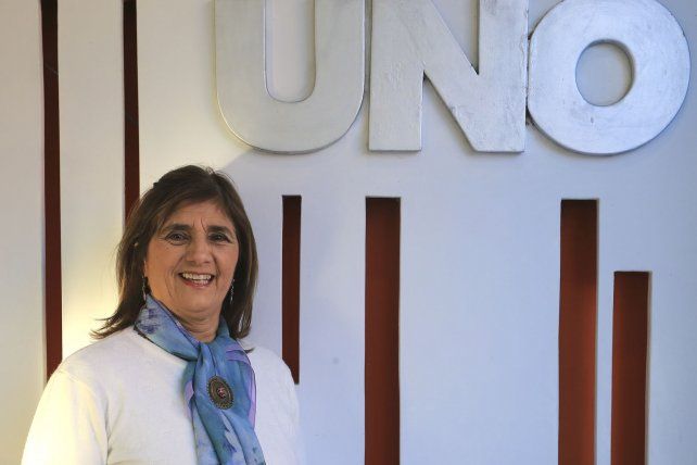Elida Sola: "La narraci&oacute;n sana, saca de su soledad a quien escucha"