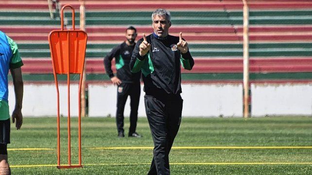 Gabriel Gómez tiene contrato con Agropecuario de Carlos Casares. Gabriel Gómez tiene contrato con Agropecuario de Carlos Casares.