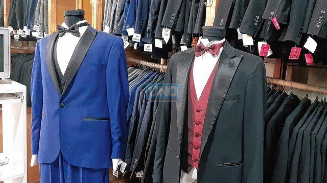 Se reactivó la venta y alquiler de trajes y prendas de etiqueta.