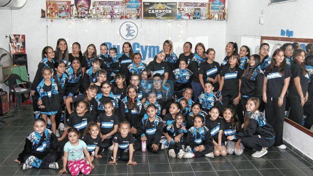 Ru-Gym recauda fondos para poder viajar a Mar del Plata a competir Ru-Gym recauda fondos para poder viajar a Mar del Plata a competir