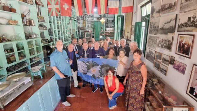 Malvinas: el museo Casa Aceñolaza de Villa Urquiza es custodio de la Bandera de los 649 Héroes Malvinas: el museo Casa Aceñolaza de Villa Urquiza es custodio de la Bandera de los 649 Héroes