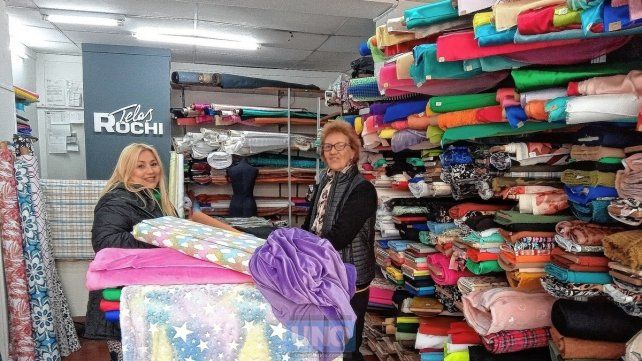 Mucha gente se hace su ropa y demanda más telas Mucha gente se hace su ropa y demanda más telas