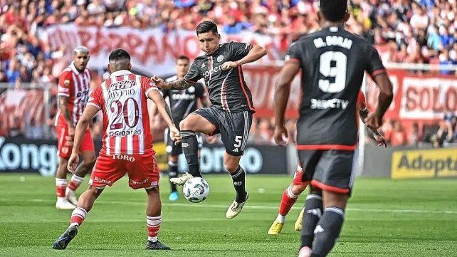 River Plate dejó en el camino a Unión en cuartos de la Copa Argentina. River Plate dejó en el camino a Unión en cuartos de la Copa Argentina.