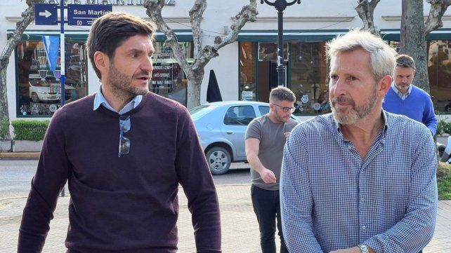 Pullaro y Frigerio se reunieron con expertos y reclamaron más decisión para frenar las quemas Pullaro y Frigerio se reunieron con expertos y reclamaron más decisión para frenar las quemas