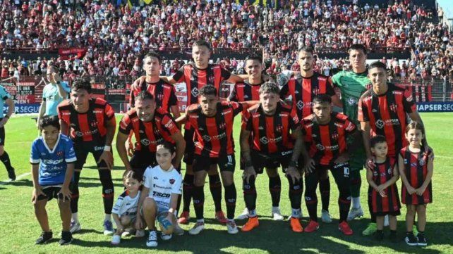 Patronato debe dar un giro de 180° en su imagen futbolística para empezar a levantar en el torneo. Patronato debe dar un giro de 180° en su imagen futbolística para empezar a levantar en el torneo.