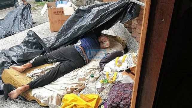 Hay temor por la actitud de un grupo de personas en situación de calle.