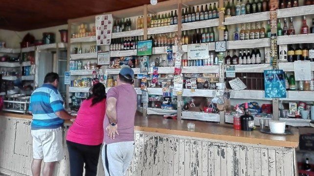 La visita al almacén Ecclesia es un clásico en Costa Grande