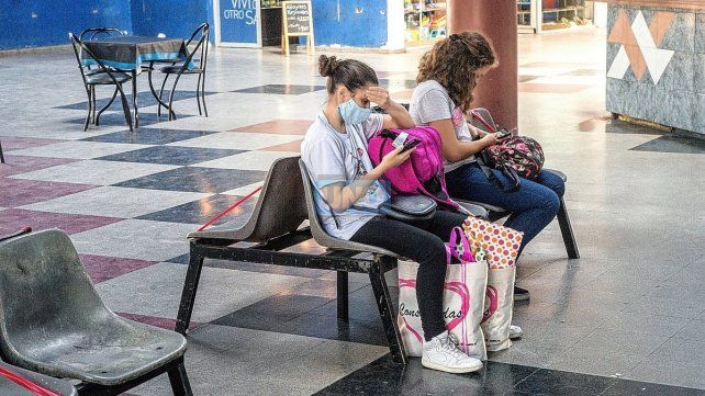 Terminal de Ómnibus de Paraná. Turismo y vacaciones de verano.