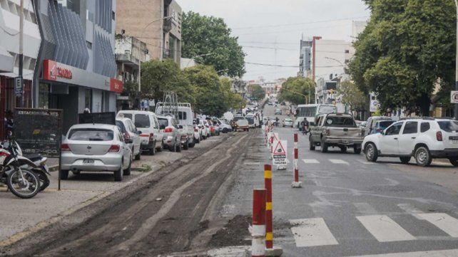 Realizan desvío por la obra en calle Echague en Paraná. Realizan desvío por la obra en calle Echague en Paraná.
