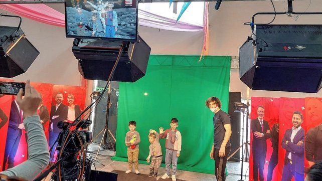 Un set de televisión para que los chicos sean estrellas por un día