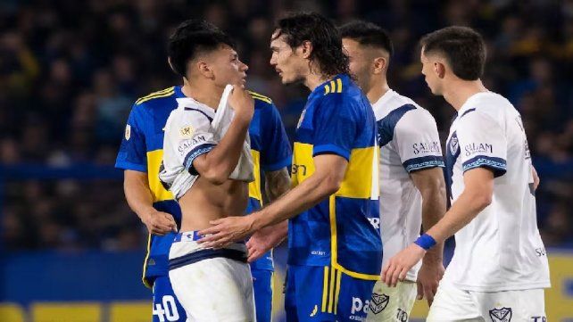 Boca y Vélez juegan en el Mario Alberto Kempes Boca y Vélez juegan en el Mario Alberto Kempes