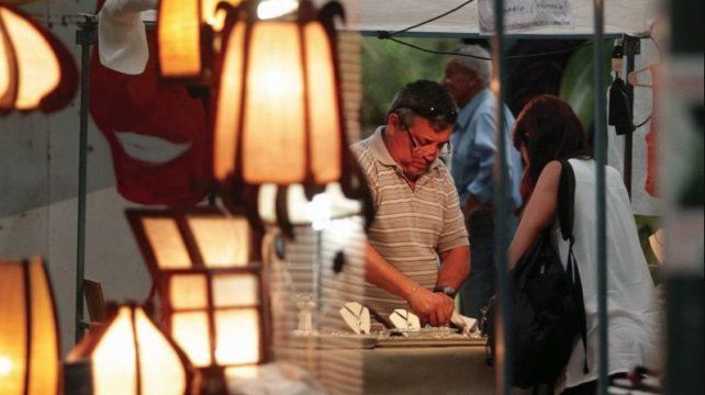 Artesanos piden que les permitan hacer la tradicional Feria de Navidad en la Plaza