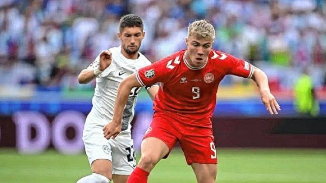 Dinamarca y Eslovenia igualaron 1 a 1. Dinamarca y Eslovenia igualaron 1 a 1.