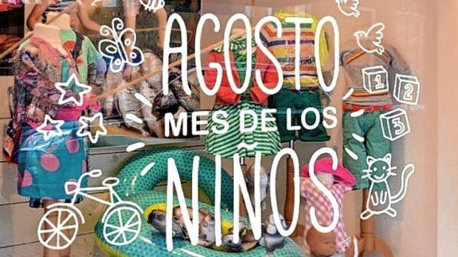 Los niños esperan su regalo Los niños esperan su regalo