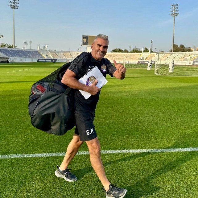 La Escuela Arqueros Cap1tán trae a Gustavo Nepote para una clínica gratuita destinada a arqueros, entrenadores y apasionados del puesto. La Escuela Arqueros Cap1tán trae a Gustavo Nepote para una clínica gratuita destinada a arqueros, entrenadores y apasionados del puesto.