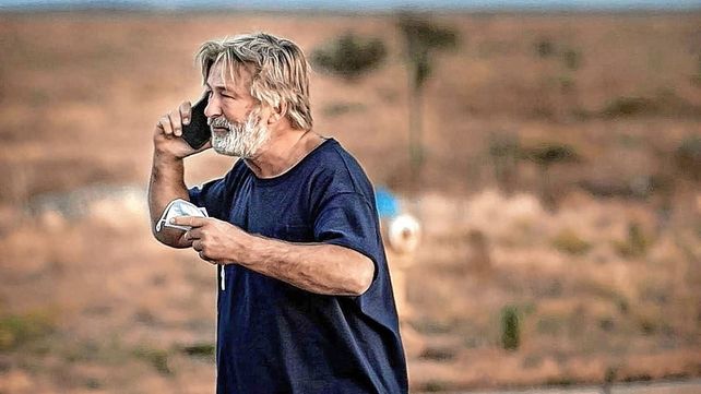 La drástica decisión de Alec Baldwin fue tomada luego del accidente mortal en el set de "Rust". El actor mató accidentalmente a la directora de fotografía.
