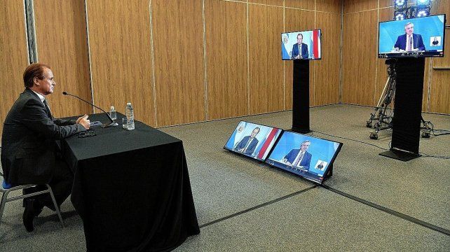 Bordet mantendrá una videoconferencia con Alberto Fernández para analizar las nuevas restricciones