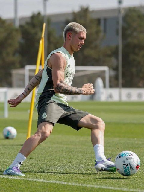 Franco Mastantuono tuvo su primera práctica en Real Madrid. Franco Mastantuono tuvo su primera práctica en Real Madrid.